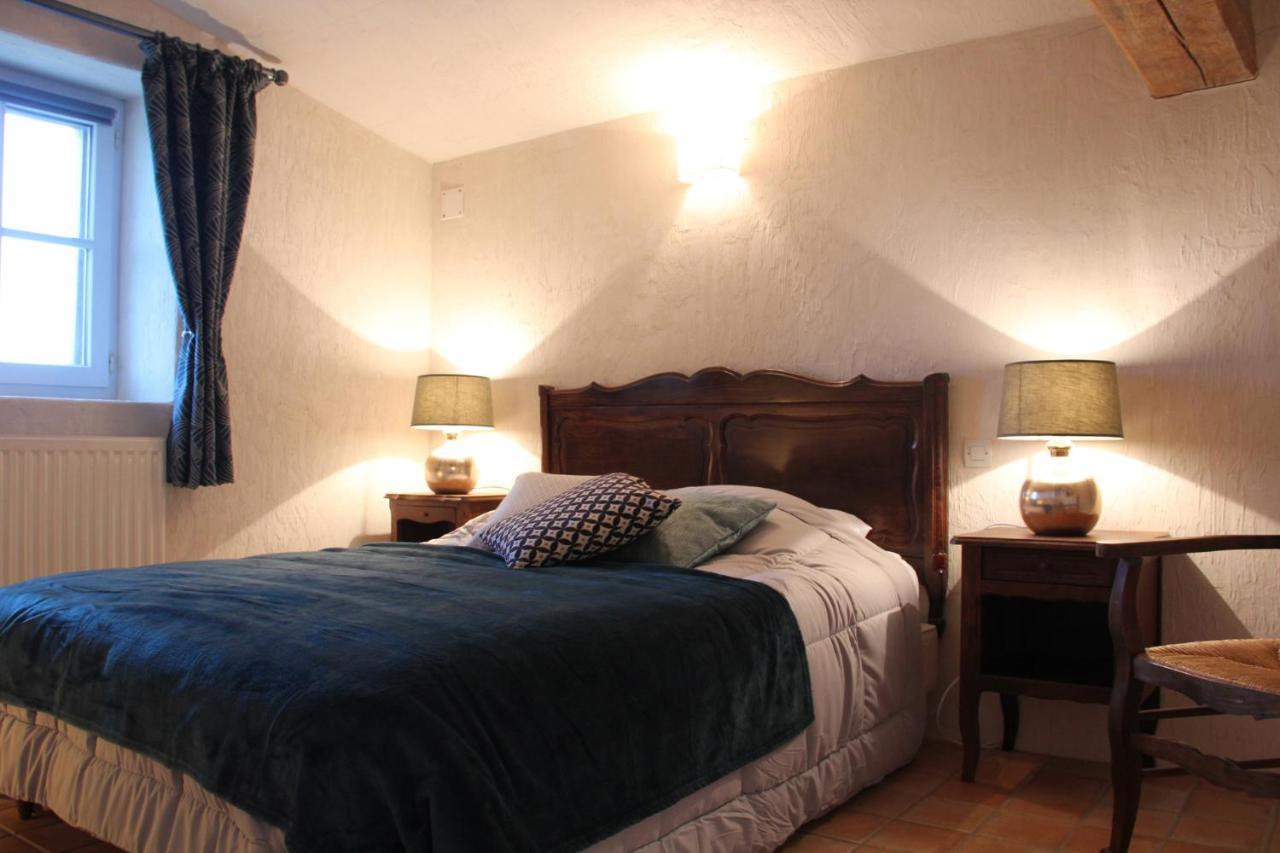 Les Chambres D'Hotes De La Metairie Du Bourg Ле-Эрбье Экстерьер фото